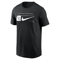 T-shirt Nike noir Cleveland Guardians Fashion Graphic Swoosh pour homme