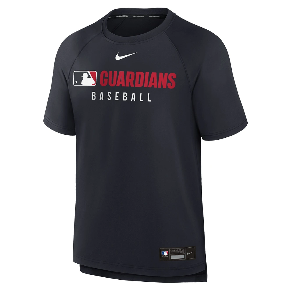 T-shirt de performance Nike bleu marine Cleveland Guardians Authentic Collection Pregame Raglan pour homme