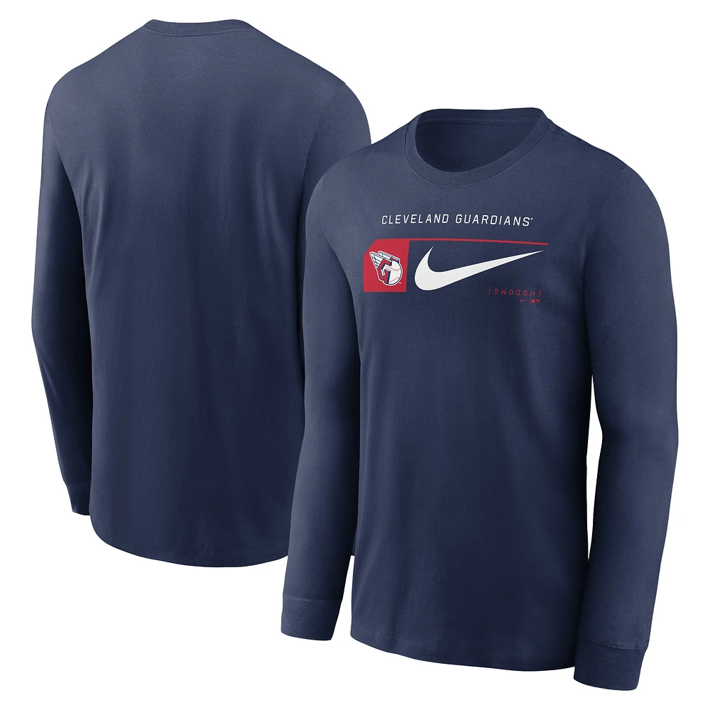 T-shirt à manches longues Nike Cleveland Guardians bleu marine pour homme avec logo Swoosh Lockup