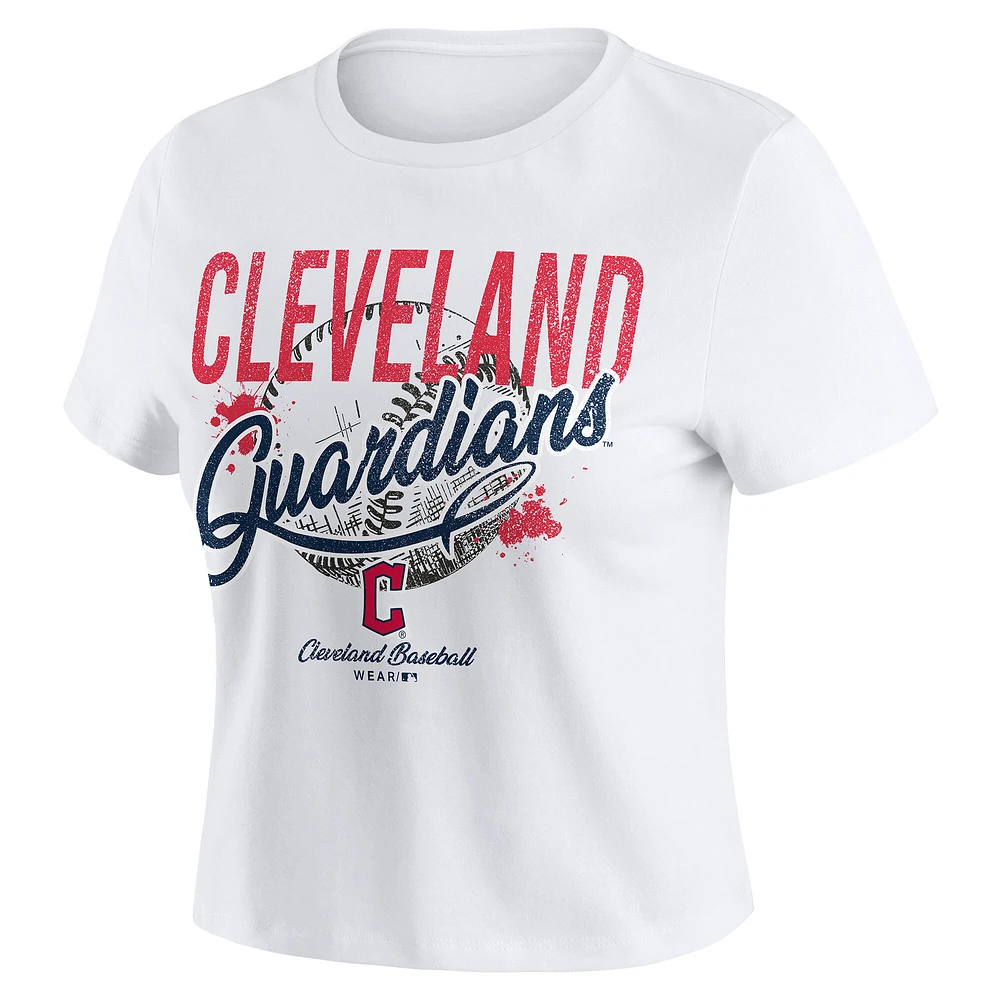 T-shirt court et vieilli pour bébé des Cleveland Guardians femmes par Erin Andrews