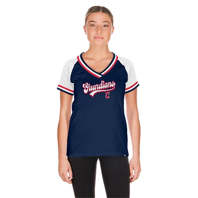 T-shirt à col en V raglan Gameday Cleveland Guardians bleu marine New Era pour femme