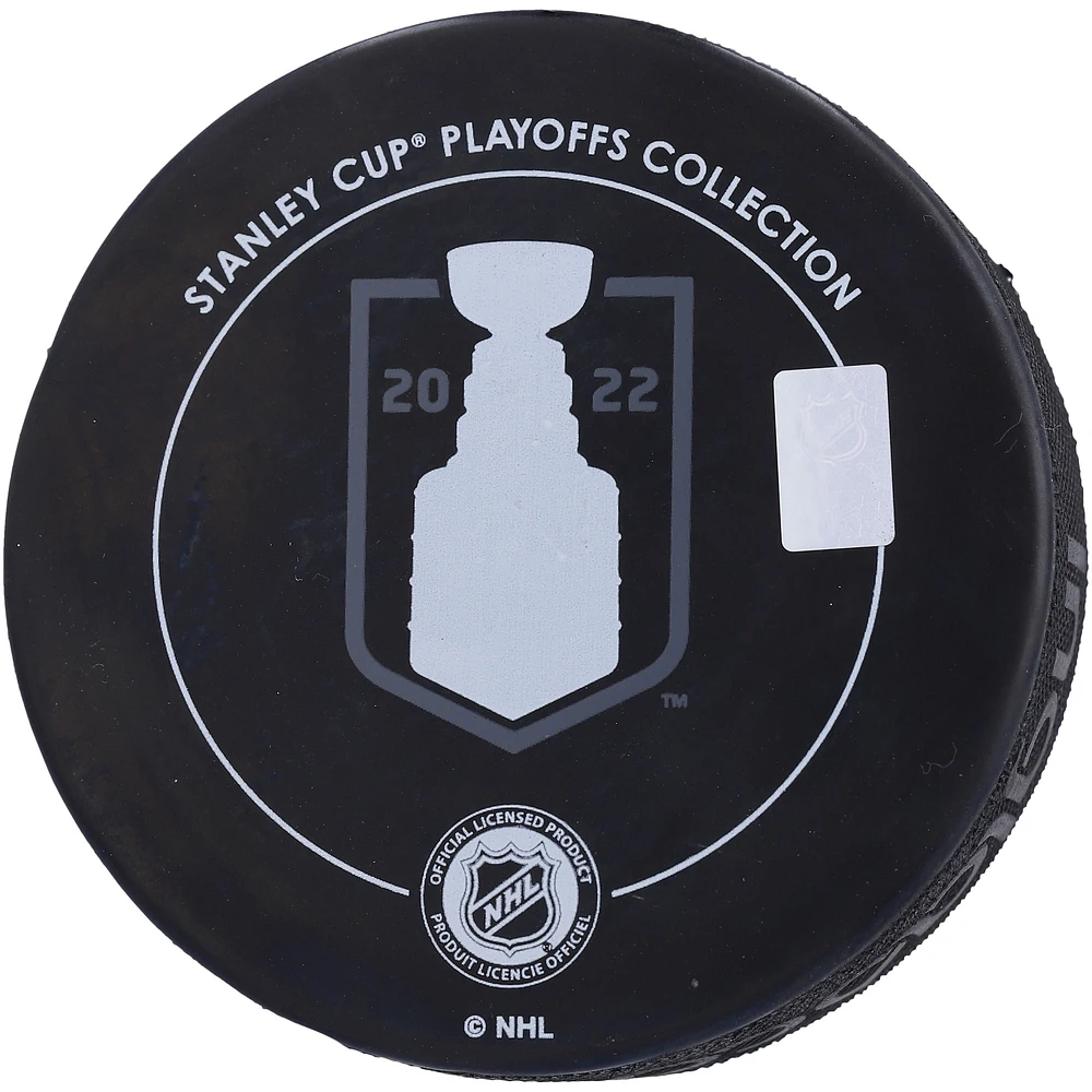 Rondelle de hockey autographiée par Cale Makar, champion de la Coupe Stanley 2022 de l'Avalanche du Colorado