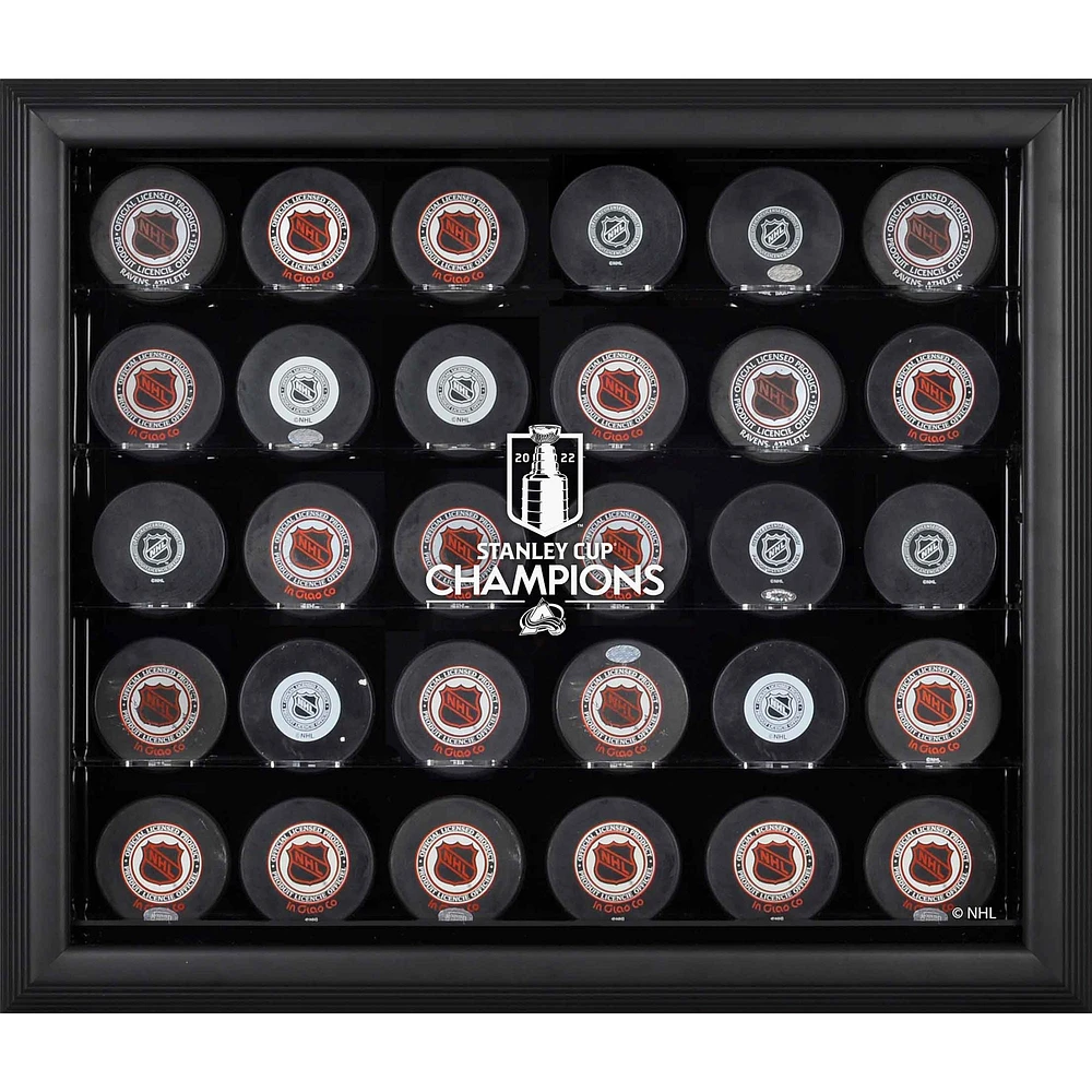 Vitrine de présentation avec cadre noir pour 30 rondelles et logo des champions de la Coupe Stanley 2022 de l'Avalanche du Colorado