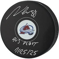 Rondelle de hockey autographiée par Martin Necas de l'Avalanche du Colorado avec l'inscription « Avs Debut 1/25/25 »