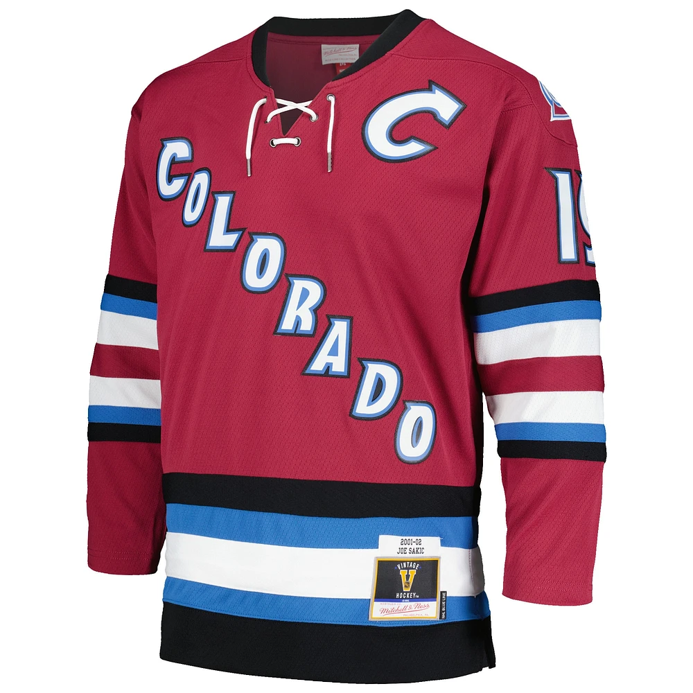 Men's Mitchell & Ness Joe Sakic Burgundy Colorado Avalanche 2001/02 Blue Line Alternate Player Jersey
