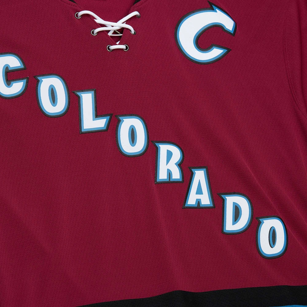 Men's Mitchell & Ness Joe Sakic Burgundy Colorado Avalanche 2001/02 Blue Line Alternate Player Jersey