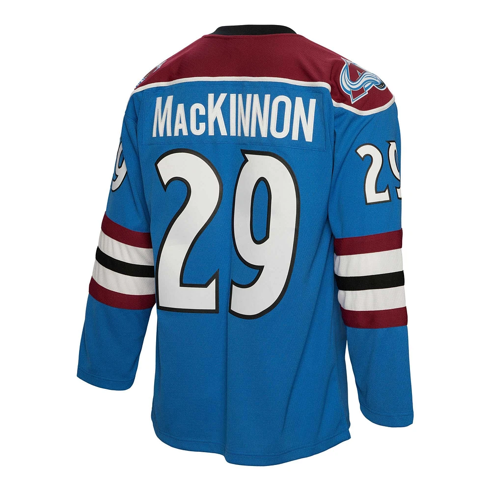 Maillot Homme Mitchell & Ness Nathan MacKinnon Bleu Colorado Avalanche 2013/14 Blue Line Player