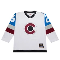 Maillot de jeu puissance Nathan MacKinnon blanc Colorado Avalanche 2016-17 pour homme