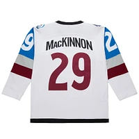 Maillot de jeu puissance Nathan MacKinnon blanc Colorado Avalanche 2016-17 pour homme