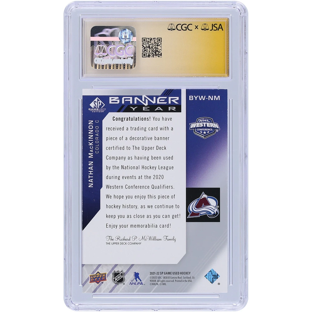 Carte authentifiée dédicacée de Nathan MacKinnon Colorado Avalanche 2021-22 Upper Deck SP utilisée dans le jeu Banner Year Western Conference Relic #BYW-NM CGC Fanatics Witnessed