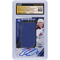 Carte authentifiée dédicacée de Nathan MacKinnon Colorado Avalanche 2021-22 Upper Deck SP utilisée dans le jeu Banner Year Western Conference Relic #BYW-NM CGC Fanatics Witnessed