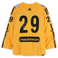 Maillot authentique adidas jaune autographié par Nathan MacKinnon Colorado Avalanche pour le match des étoiles 2024