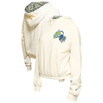 Sweat à capuche court imprimé floral Glam Game du Colorado Avalanche de New Era pour femme, couleur crème