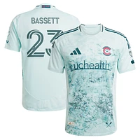 Maillot de joueur authentique adidas Cole Bassett Colorado Rapids 2025 Headwaters pour homme, vert