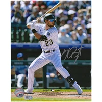 Photographie autographiée de 8" x 10" de Kris Bryant en train de frapper avec les Rockies du Colorado