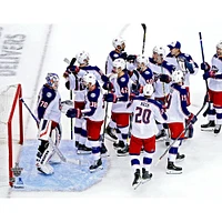 Photographie non signée de la célébration victoire lors ronde qualification pour Coupe Stanley 2020 des Blue Jackets Columbus
