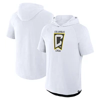 Sweat à capuche manches courtes raglan blanc Columbus Crew Hat Trick Stadium Slub pour hommes Fanatics