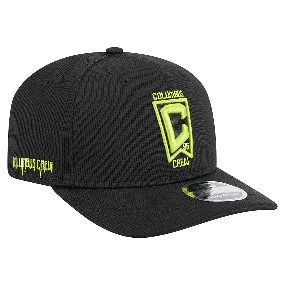 Casquette extensible à boutons-pression Columbus Crew 2025 Jersey Hook 9SEVENTY de New Era pour homme