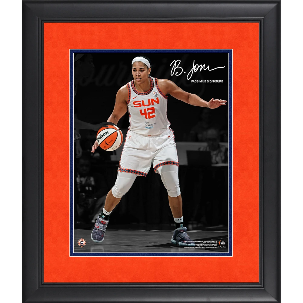 Photographie encadrée de Brionna Jones Connecticut Sun Fac-similé Signature 11" x 14 " Spotlight