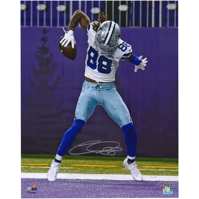 CeeDee Lamb of the Dallas Cowboys celebrates after scoring a