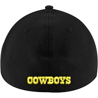 Men's New Era Black Dallas Cowboys Volt 39THIRTY Flex Hat