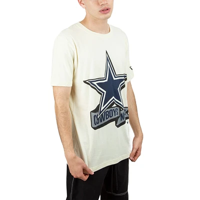 T-shirt New Era crème pour homme Dallas Cowboys Chrome