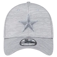 Men's New Era Gray Dallas Cowboys  Active Tech 39THIRTY Flex Hat