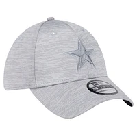 Men's New Era Gray Dallas Cowboys  Active Tech 39THIRTY Flex Hat