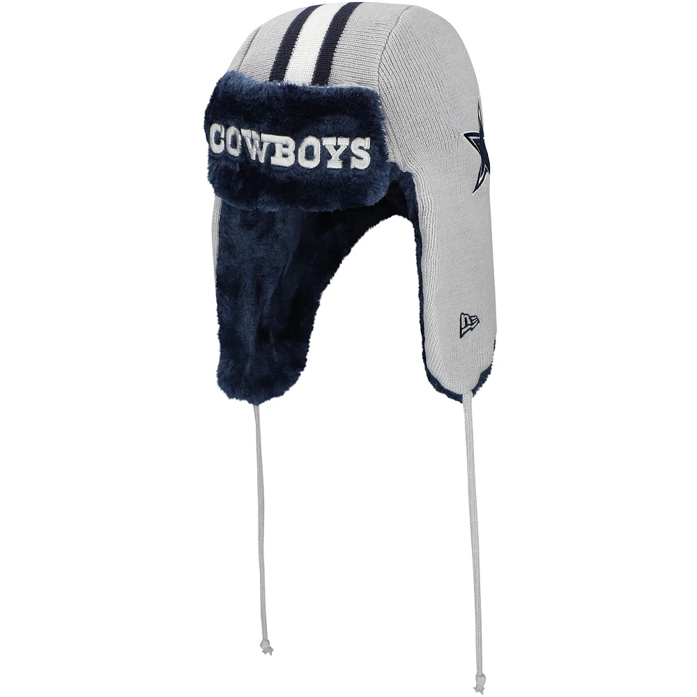 Bonnet en tricot gris Dallas Cowboys Helmet Head Trapper pour homme New Era