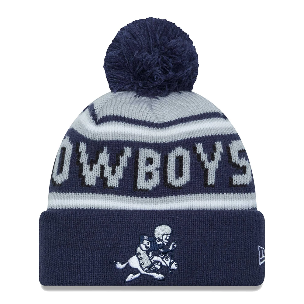 Bonnet en tricot à revers New Era pour hommes des Dallas Cowboys Retro Joe Main avec pompon