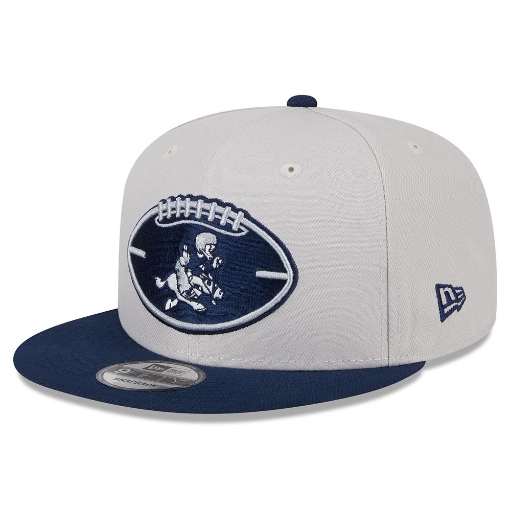 Casquette Snapback 9FIFTY historique Dallas Cowboys 2024 Sideline New Era pierre/bleu marine pour hommes