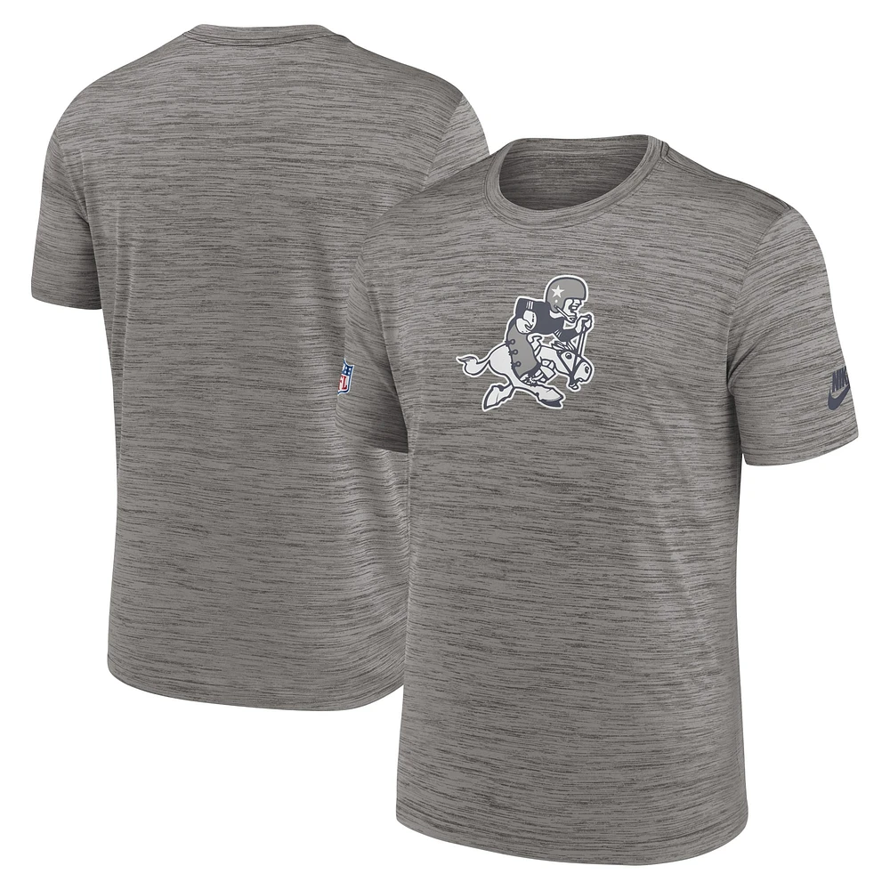 T-shirt de performance avec logo alternatif Nike Heather Charcoal pour hommes des Dallas Cowboys 2023