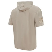 Sweat à capuche manches courtes pour homme Pro Standard Tan Dallas Cowboys Neutrals Capsule