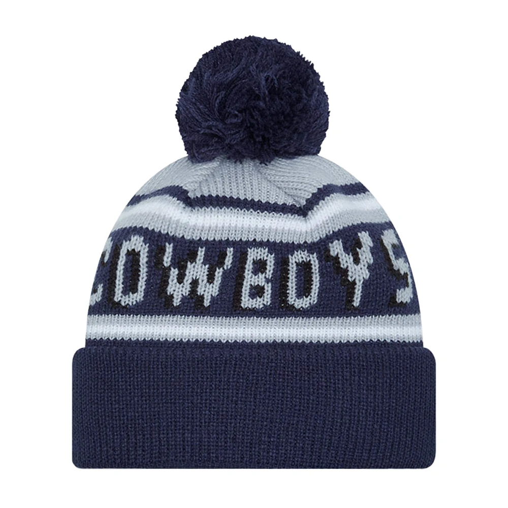 Bonnet en tricot à revers avec pompon et inscription principale Dallas Cowboys de New Era pour enfant d'âge préscolaire