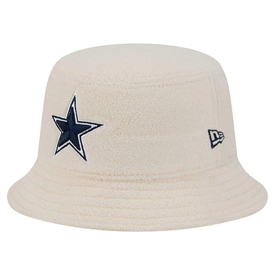 Chapeau bob confortable en sherpa Dallas Cowboys de New Era pour femme, couleur crème