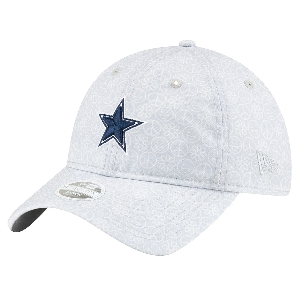 Casquette réglable argentée Smiley 9TWENTY des Dallas Cowboys New Era pour femme