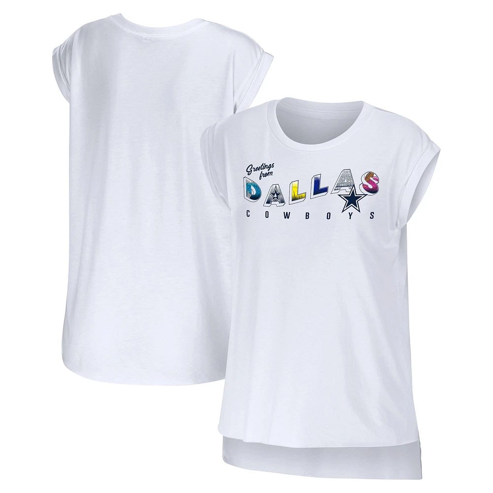 WEAR pour femmes par Erin Andrews T-shirt blanc Dallas Cowboys Salutations de Muscle