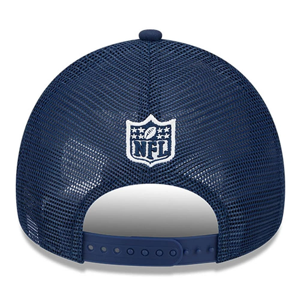 Casquette réglable de camionneur A-Frame New Era Stone/Navy Dallas Cowboys 2024 Sideline Historic 9FORTY pour jeune