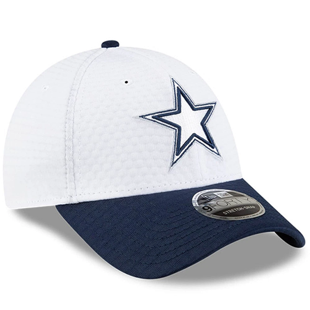 Casquette réglable 9FORTY pour jeune des Dallas Cowboys 2024 NFL Training Camp, blanc/bleu marine New Era