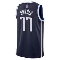 Maillot Jordan Brand Luka Doncic Navy Dallas Mavericks Swingman pour Homme - Statement Edition