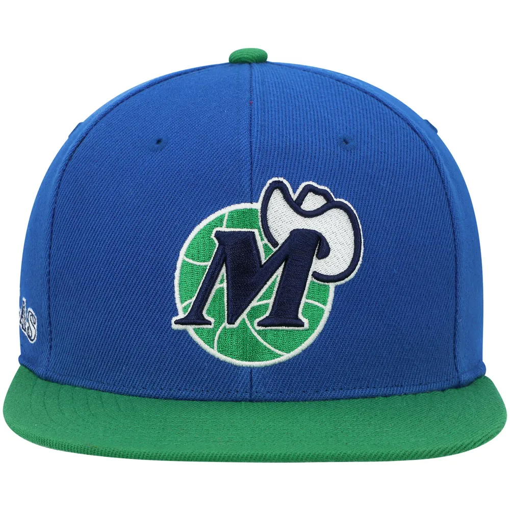 Men's Mitchell & Ness Blue/Green Dallas Mavericks Hardwood Classics Snapback Hat