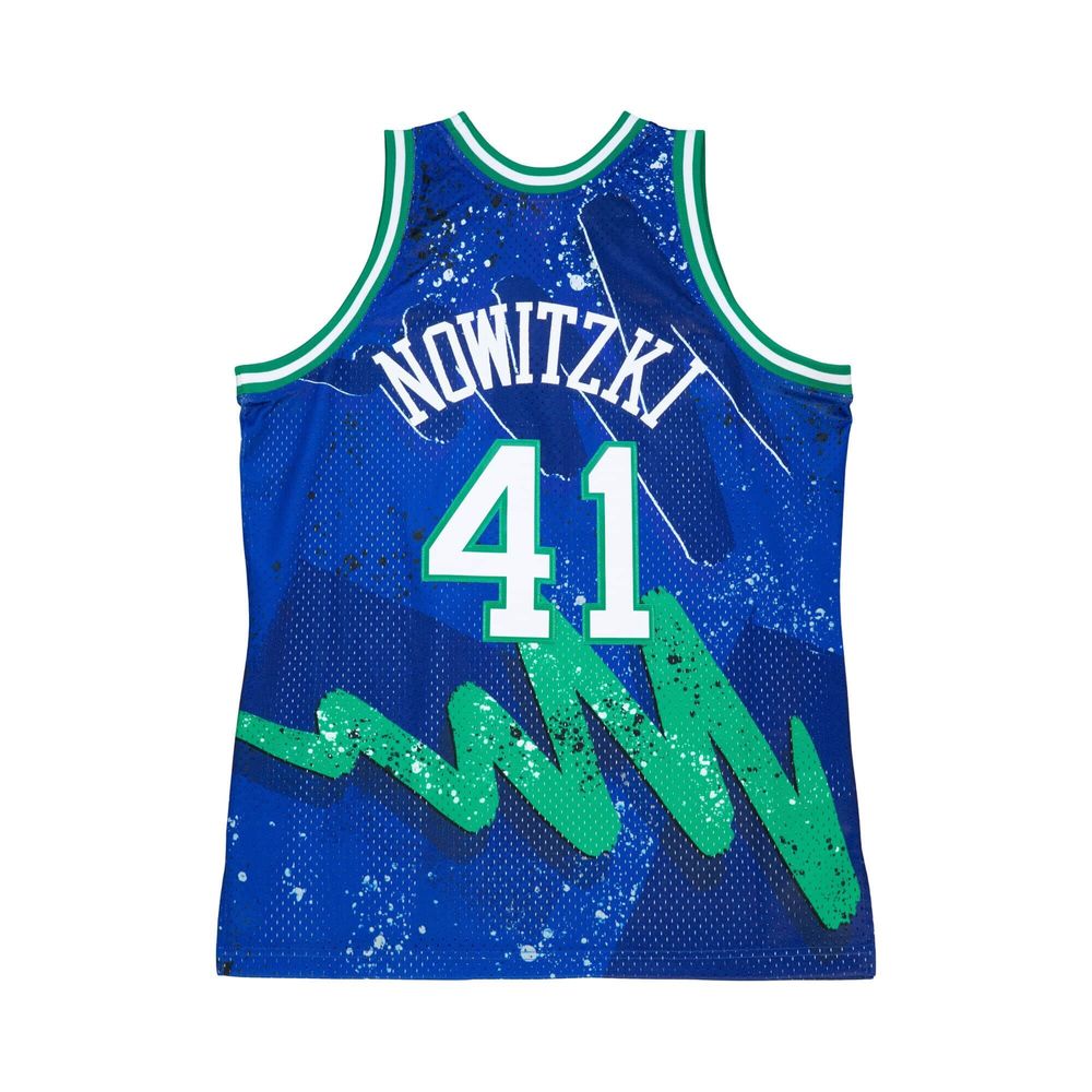 dirk nowitzki hardwood classic