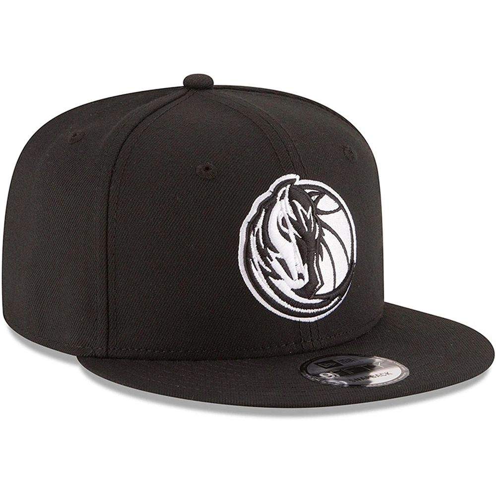 Men's New Era Black Dallas Mavericks Black & White Logo 9FIFTY Adjustable Snapback Hat