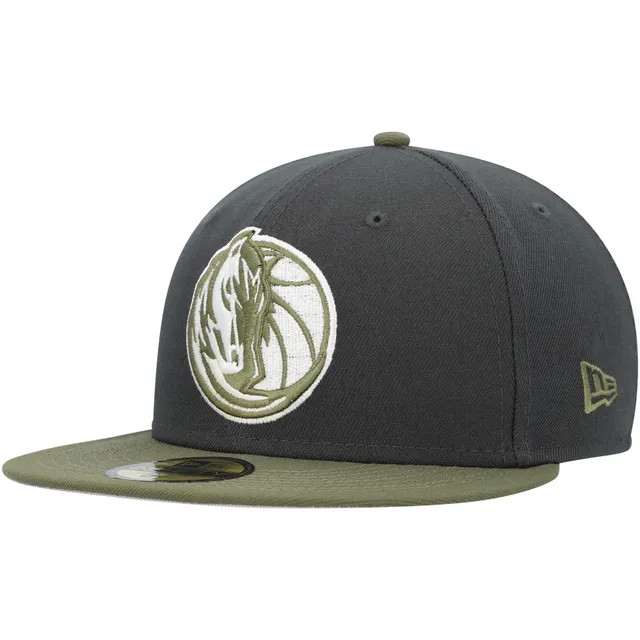 Men's Dallas Mavericks New Era Blue Two-Tone Patch 9FORTY Trucker Snapback  Hat