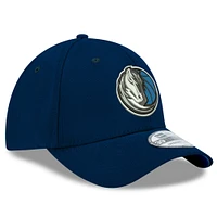 Men's New Era Navy Dallas Mavericks Team Classic 39THIRTY Flex Hat