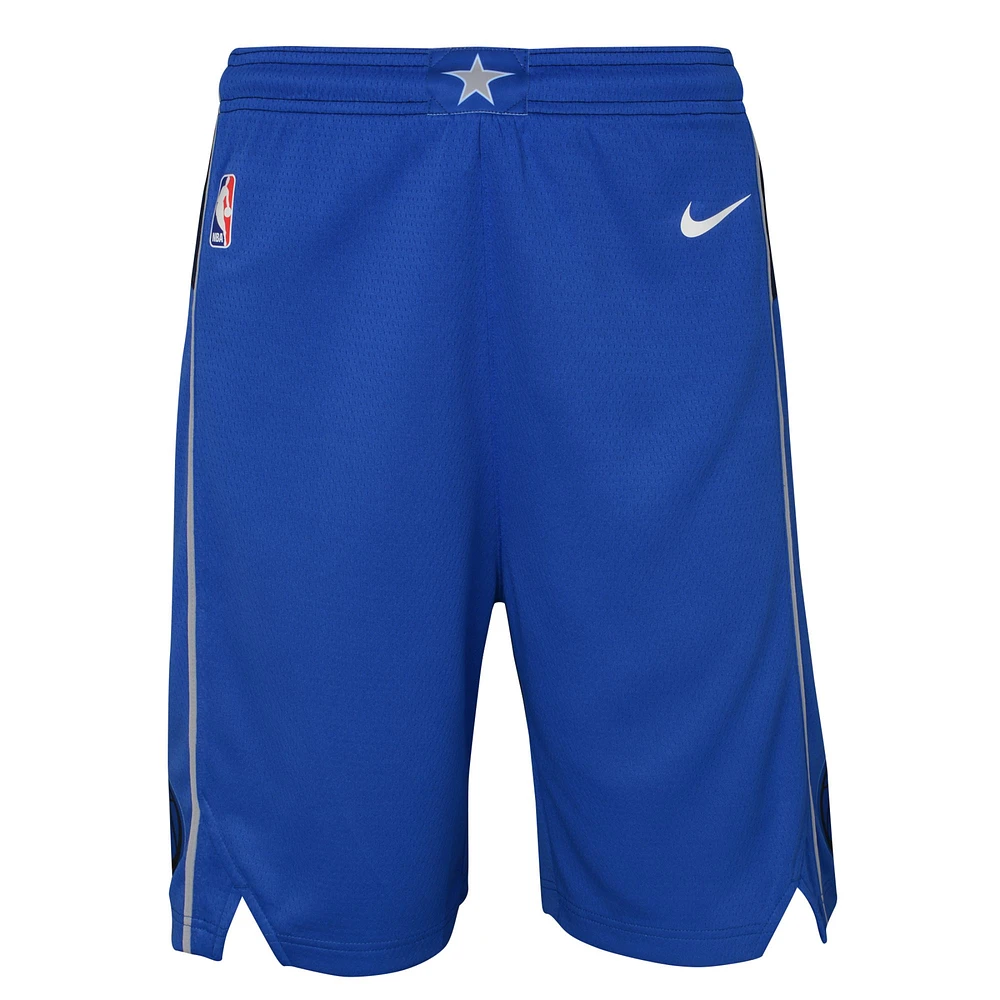 Short Nike bleu Dallas Mavericks Icon Edition en maille Performance Swingman pour jeune