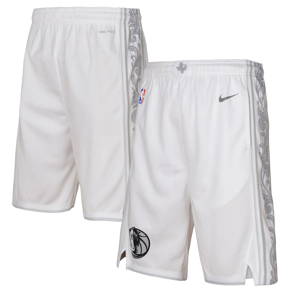 Short de performance Nike blanc Dallas Mavericks 2024/25 City Edition Swingman pour jeune