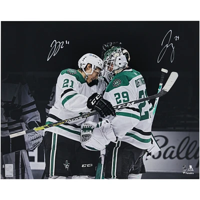 Photographie autographiée de Jake Oettinger et Jason Robertson des Dallas Stars, 16" x 20"