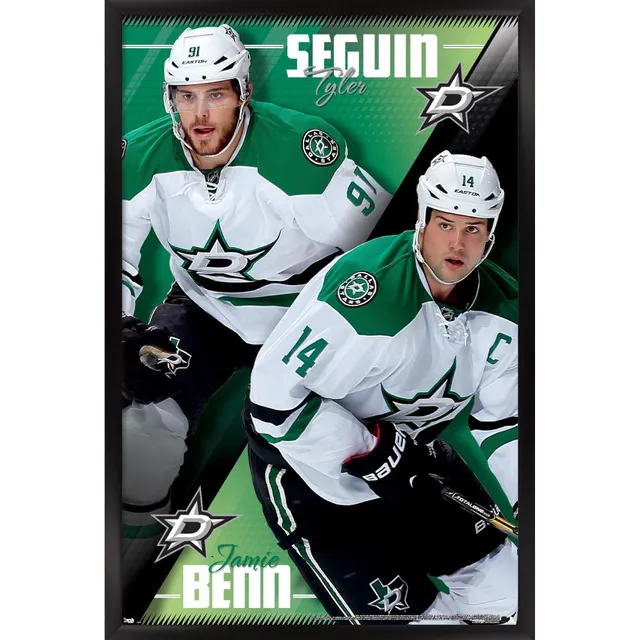 Tyler Seguin Dallas Stars Unsigned Green Jersey Shooting Photograph