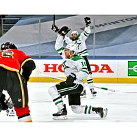 Photographie non signée de Joe Pavelski, célébration du premier but des séries éliminatoires la Coupe Stanley par les Dallas Stars